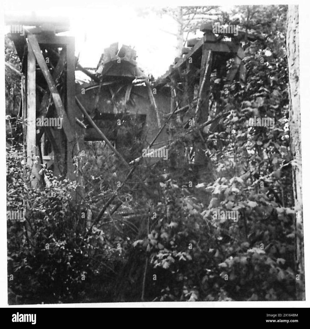 Der Standort einer zerstörten Flugbombenstartplattform ist von der britischen Armee dokumentiert. Stockfoto