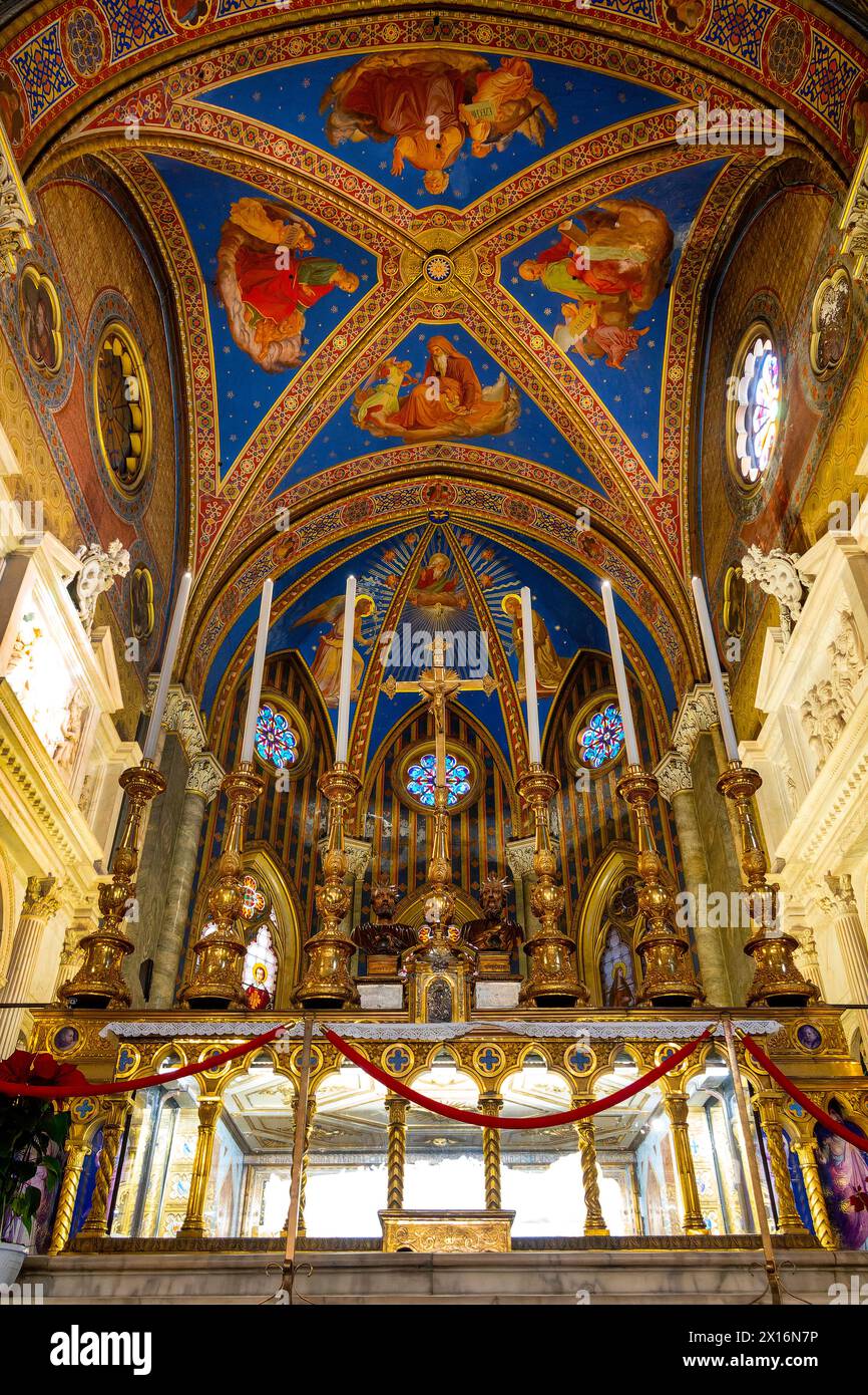 Das Innere der Basilika Santa Maria sopra Minerva, Rom, Italien Stockfoto