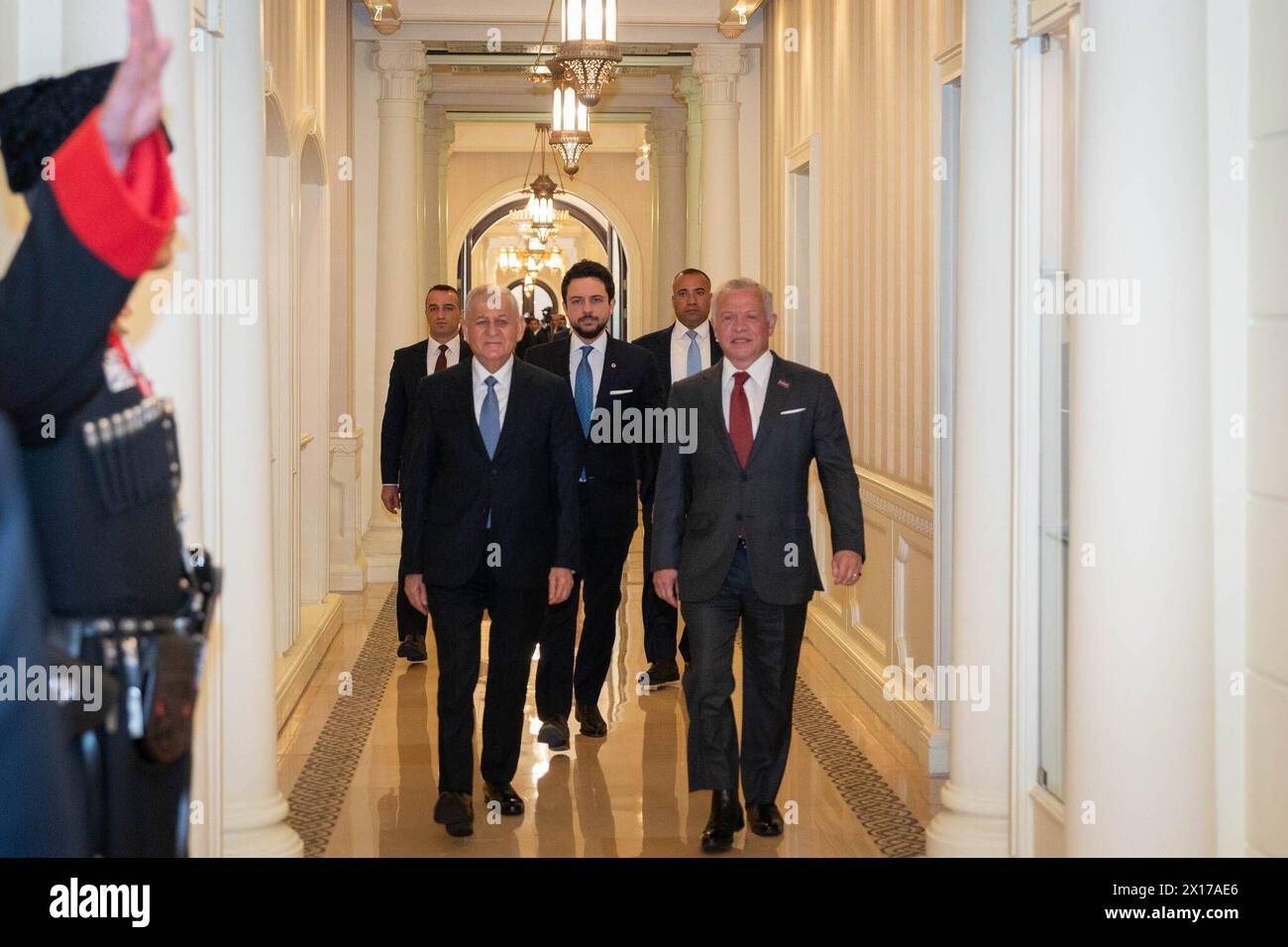 Der jordanische König Abdullah II. Empfängt den irakischen Präsidenten Abdul Latif Rashid in Amman am 15. April 2024. Royal Hashemite Court apaimages Amman Amman Jordan 150424 Jordan RPO 004 Copyright: XapaimagesxRoyalxHashemitexCourtxxapaimagesx Stockfoto