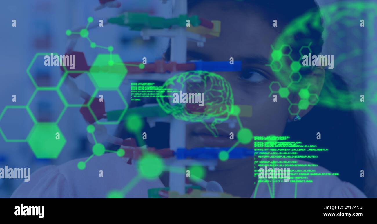 Bild von Datenverarbeitung und chemischer Formel über birassisches Schulmädchen Stockfoto