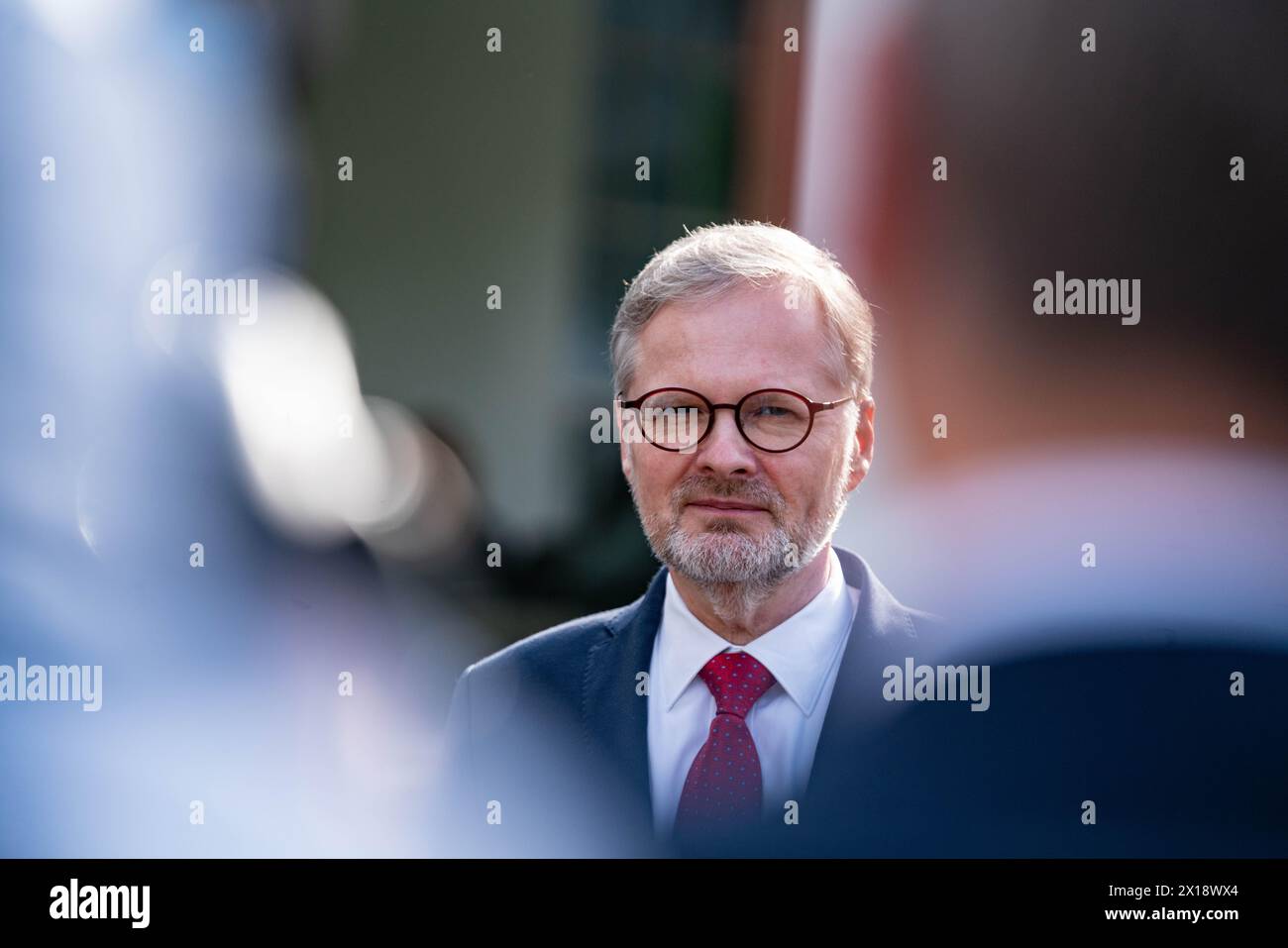 Am 15. April kam der tschechische Premierminister Petr Fiala zum Weißen Haus, um sich mit Präsident Joe Biden im Oval Office zu treffen. Stockfoto