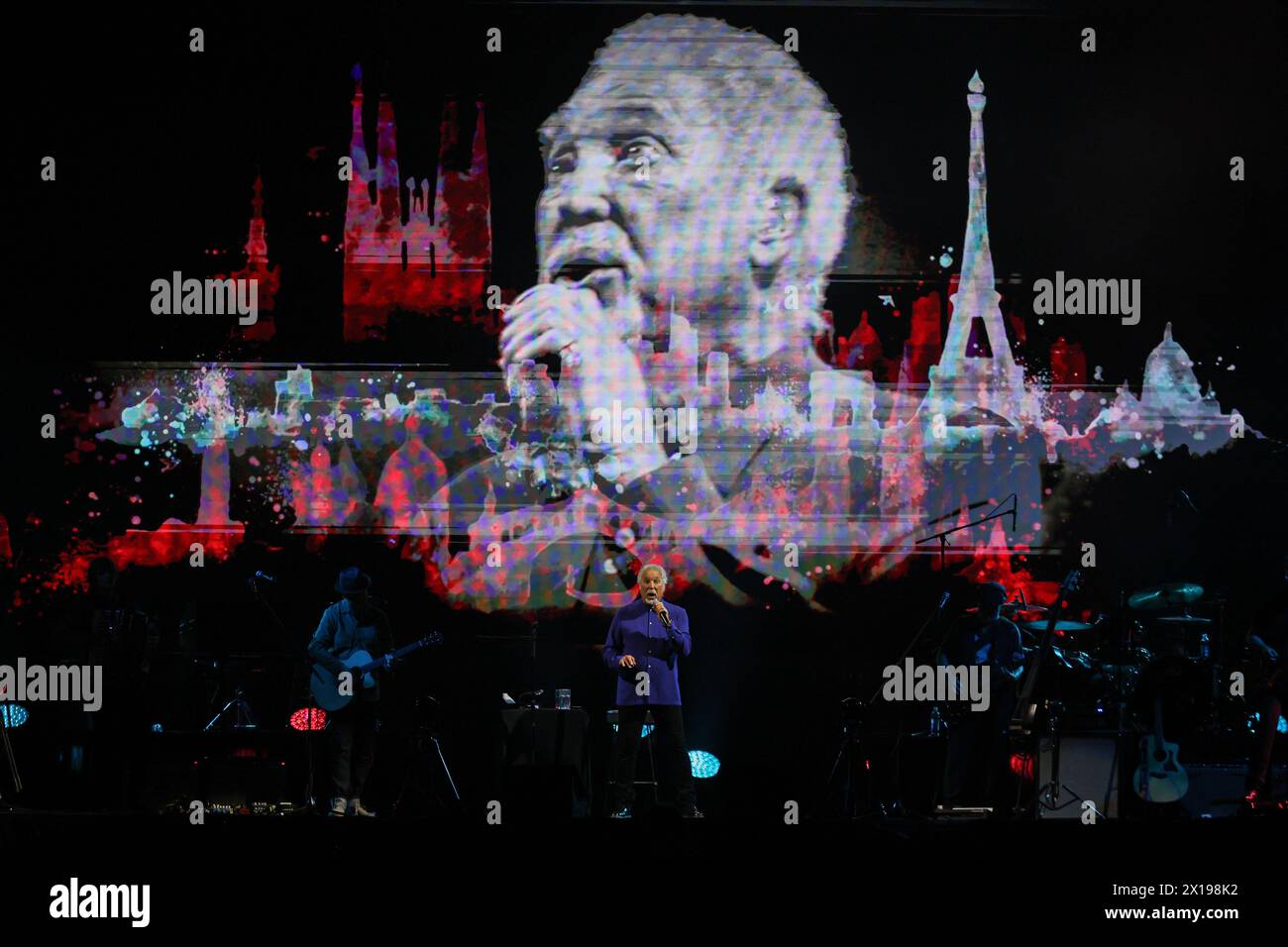 TOM JONES IM KONZERT Stockfoto