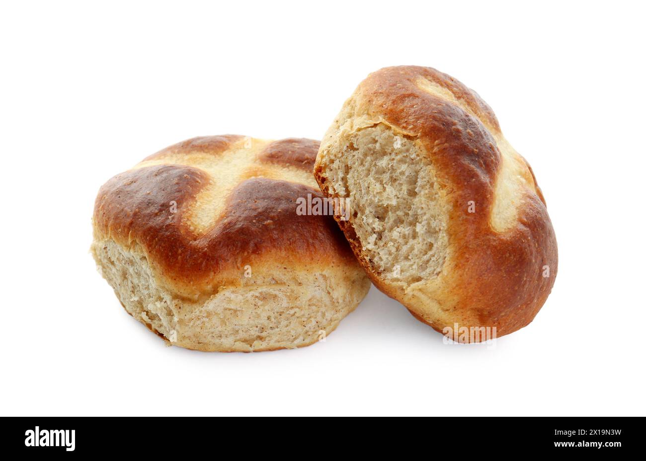 Leckere heiße Kreuzbrötchen isoliert auf weiß Stockfoto