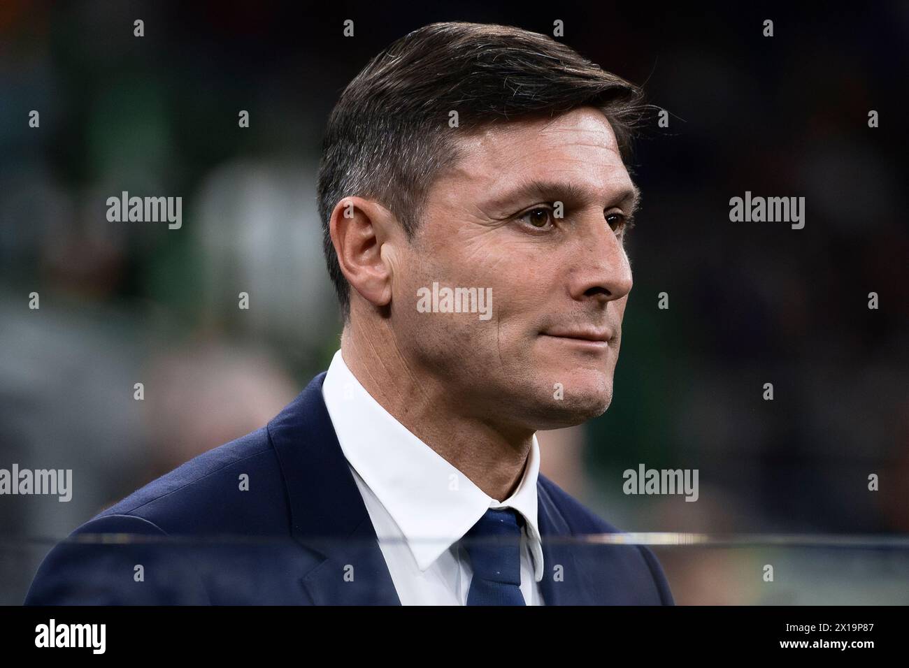 Mailand, Italien. 14. April 2024. Javier Zanetti sieht sich vor dem Fußballspiel der Serie A zwischen dem FC Internazionale und Cagliari Calcio an. Quelle: Nicolò Campo/Alamy Live News Stockfoto