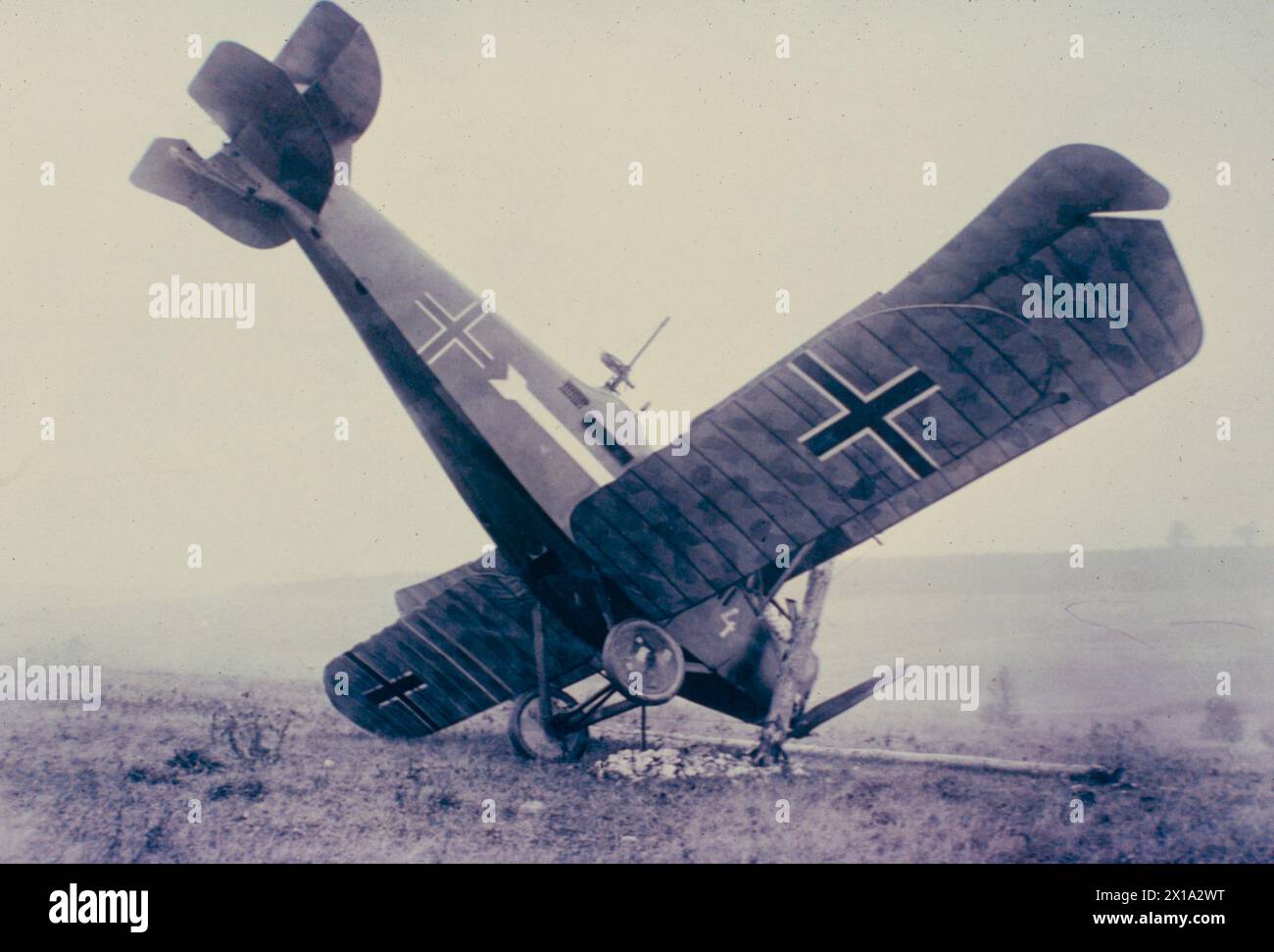 Deutsches Flugzeug in Argonne im 1. Weltkrieg 1918 abgestürzt Stockfoto