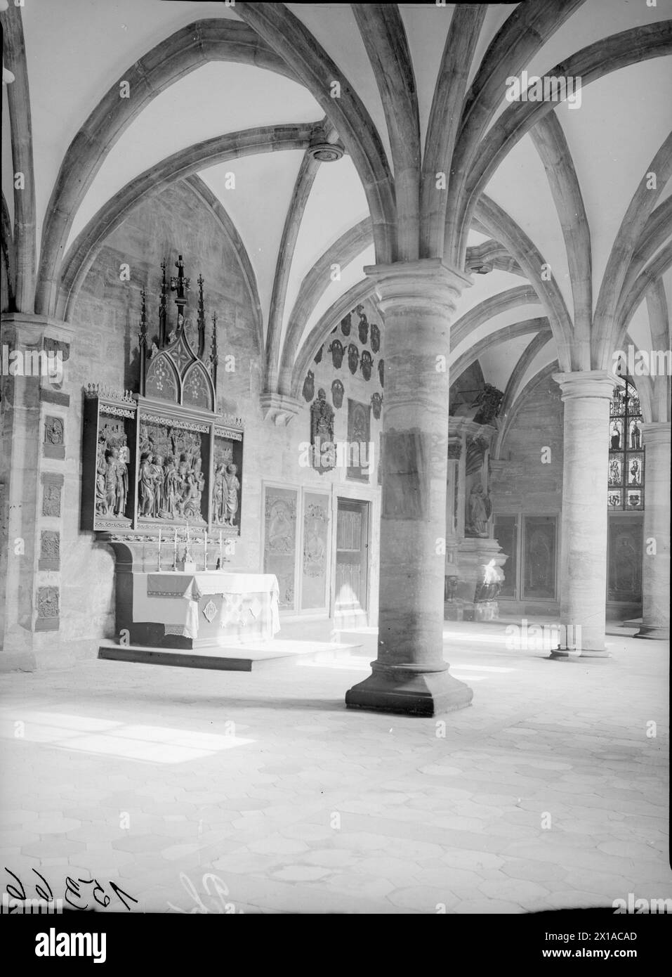 Bamberger Dom St. Peter und St. Georg in Bamberg, Nagelkapelle (Nagelkapelle) mit Bartholomaeusaltar, 1890 - 18900101 PD15134 - Rechteinfo: Rights Managed (RM) Stockfoto