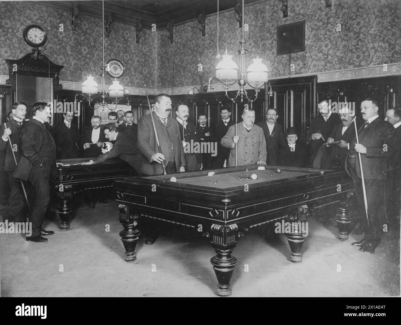 Wien 4, Wiedner Hauptstraße 20/Schleifmühlgasse 2, Cafe Paulanerhof. Billardspiel, 1900 - 19000101_PD56425 - Rechteinfo: Rights Managed (RM) Stockfoto