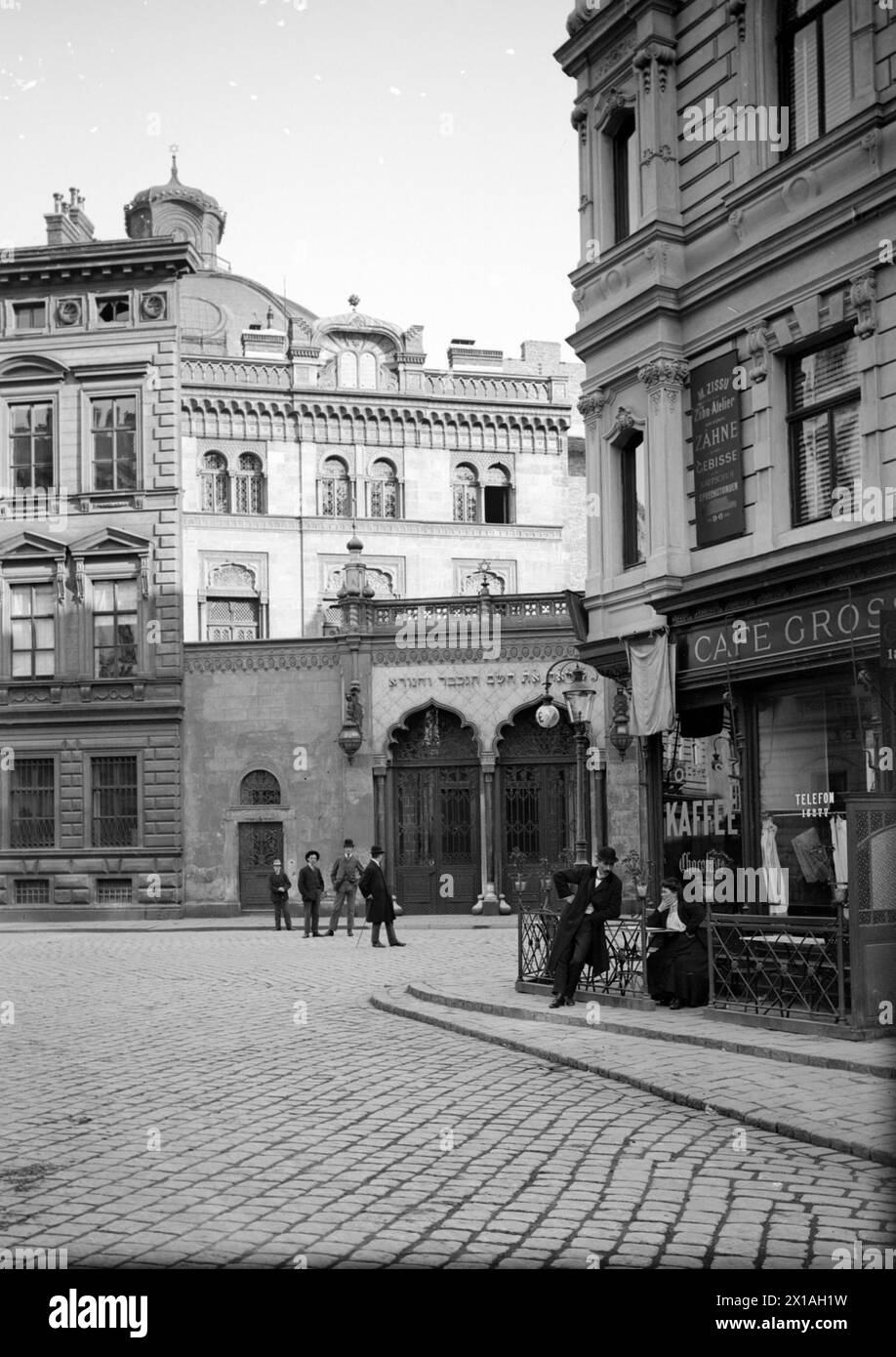 Wien 2, Zirkusgasse 22, Blick auf den türkisch-israelischen Tempel, 1910 - 19100101 PD3170 - Rechteinfo: Rights Managed (RM) Stockfoto
