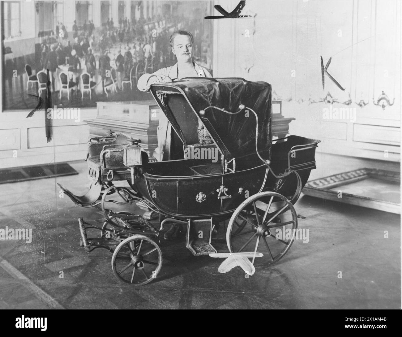 Ausstellung Kaiser Franz Joseph im Schloss Schönbrunn, Kinderausrüstung, 23.05.1923 - 19230523 PD0002 - Rechteinfo: Rechte verwaltet (RM) Stockfoto