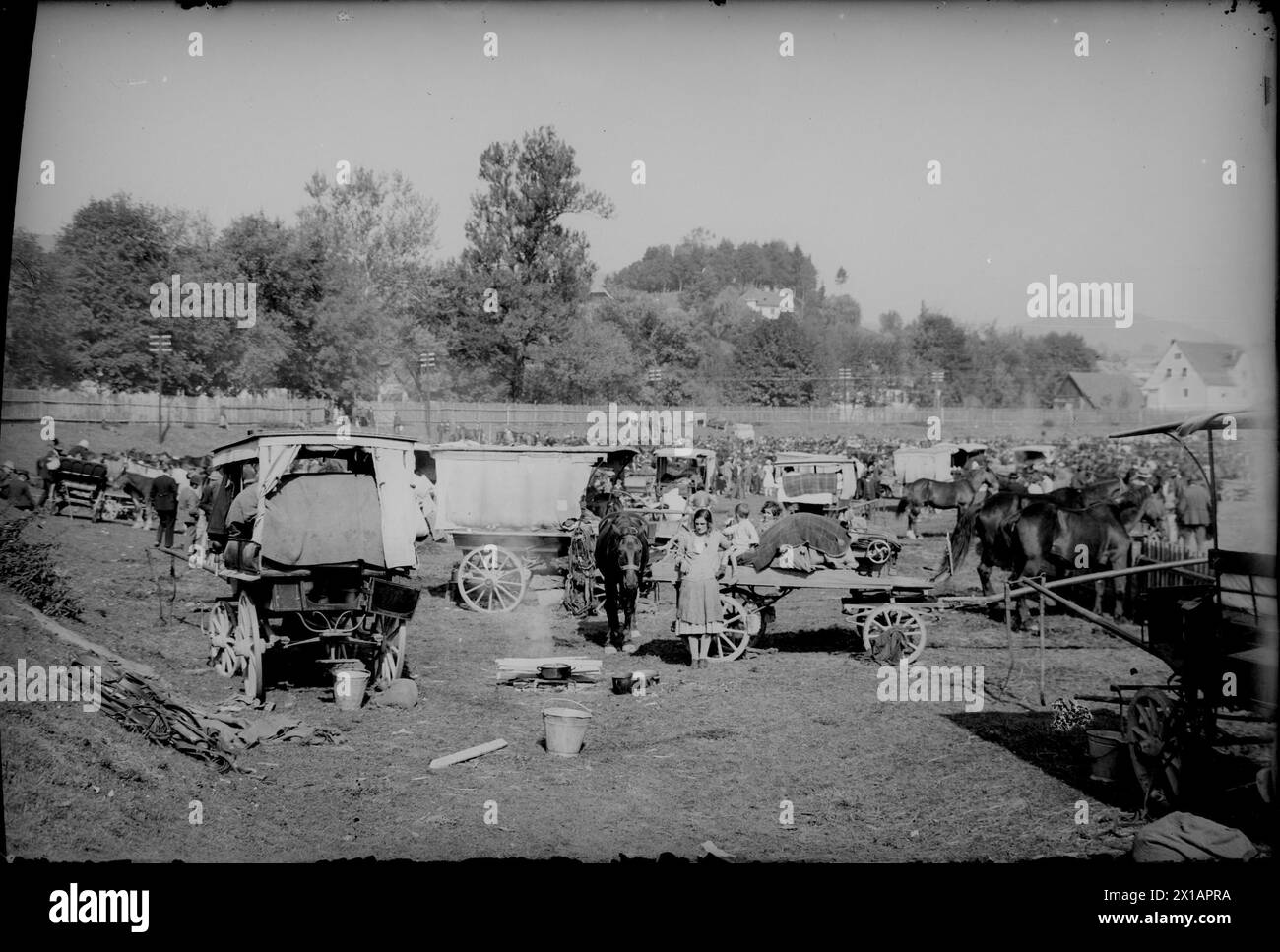 St. Vitus am Glan: Wiesenmarkt, St. Vitus am Glan: Wiesenmarkt: Auto am Roten Bete des Pferdemarktes. Foto. View circa 1930, 1930 - 19300101 PD9097 - Rechteinfo: Rights Managed (RM) Stockfoto