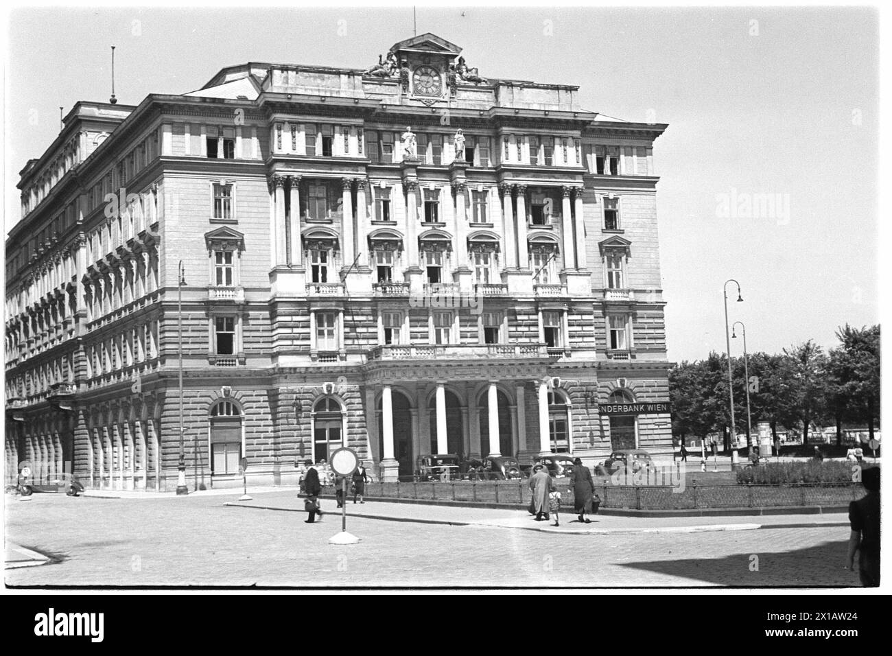 Wien 1, Hotel Metropolis, Blick von links über den Morzinplatz, 04.06.1940 - 19400604 PD0017 - Rechteinfo: Rights Managed (RM) Stockfoto