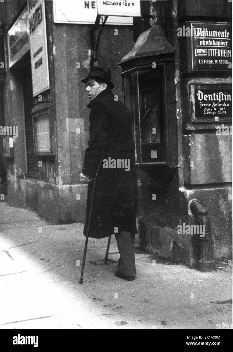 Kriegsbehinderte in Wien, 1946 - 19460101 PD1958 - Rechteinfo: Rights Managed (RM) Stockfoto