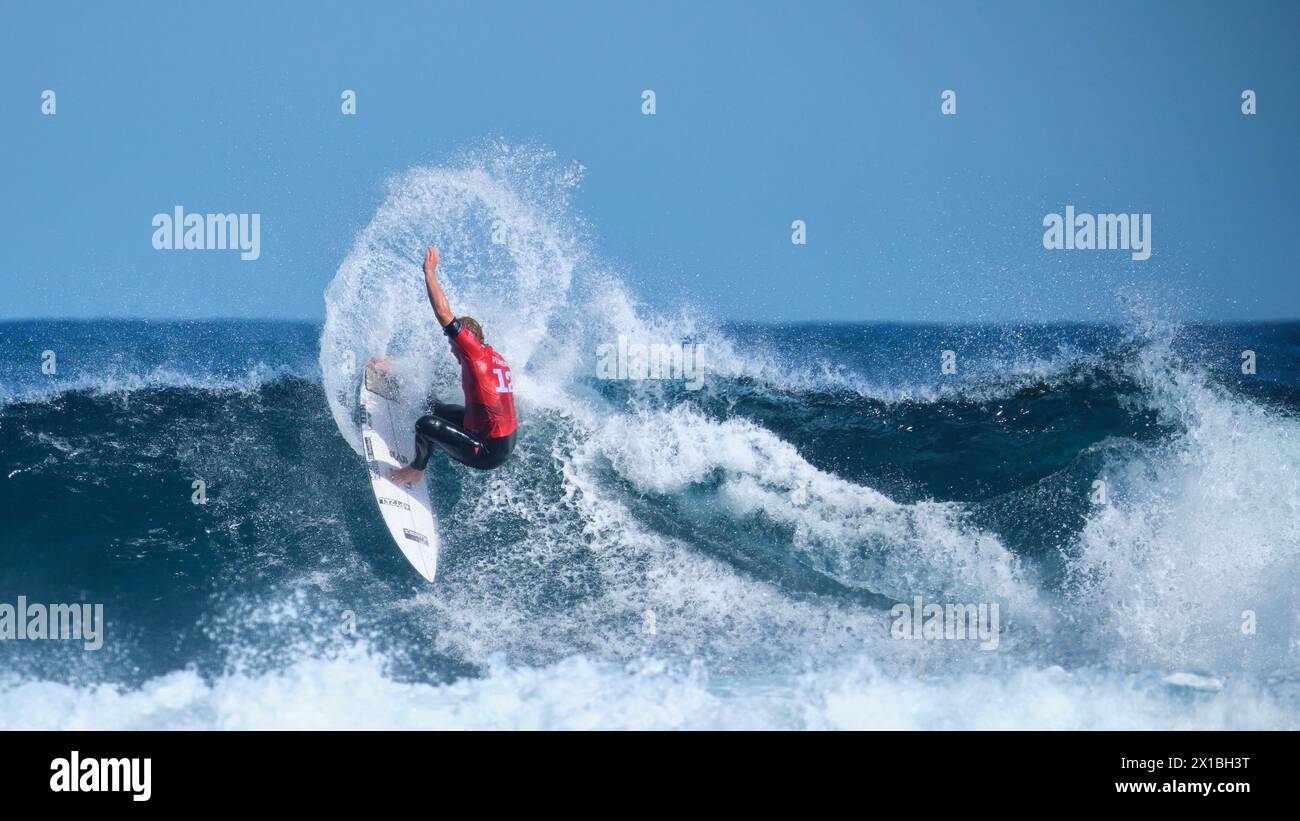 Der hawaiianische Profi-Surfer John John Laurence tritt 2024 beim Margaret River Pro Surf Event in Surfer's Point, Prevelly, Western Australia an. Stockfoto