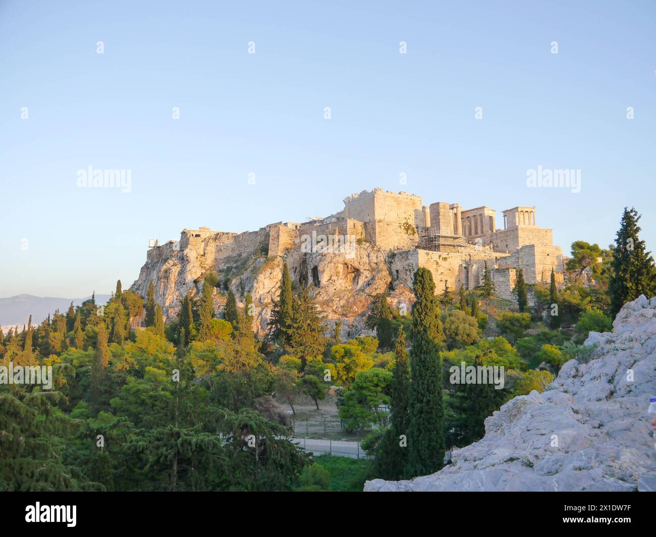 Der Blick auf die Akropolis von Athen vom Areopagus-Hügel, Athen, Griechenland Stockfoto