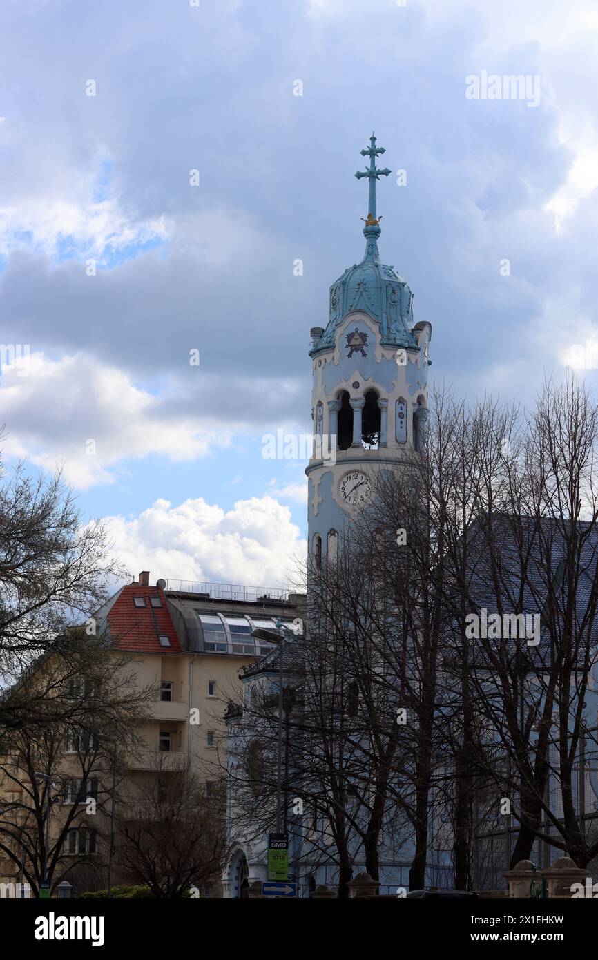 Blaue Kirche oder die St.-Kirche Elizabeth in Bratislava, Slowakei. Wunderschöne europäische Architektur. Stockfoto