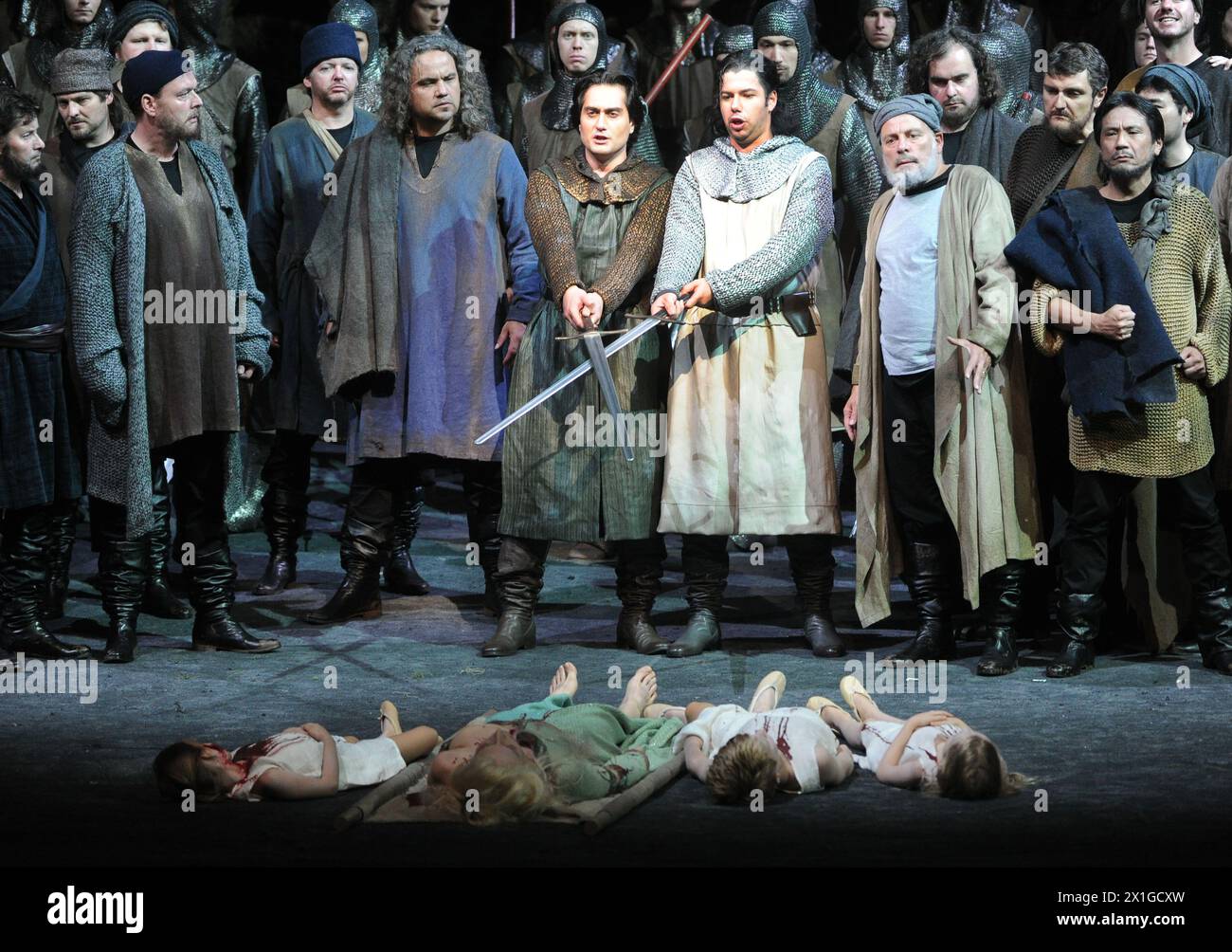 29072011 - SALZBURG - ÖSTERREICH: Die Fotoprobe von Macbeth von Guiseppe Verdi in der Felsenreitschule, Salzburg, am Donnerstag, 28. Juli 2011. APA-FOTO: BARBARA GINDL – 20110728 PD2449 – Rechteinfo: Rights Managed (RM) Stockfoto