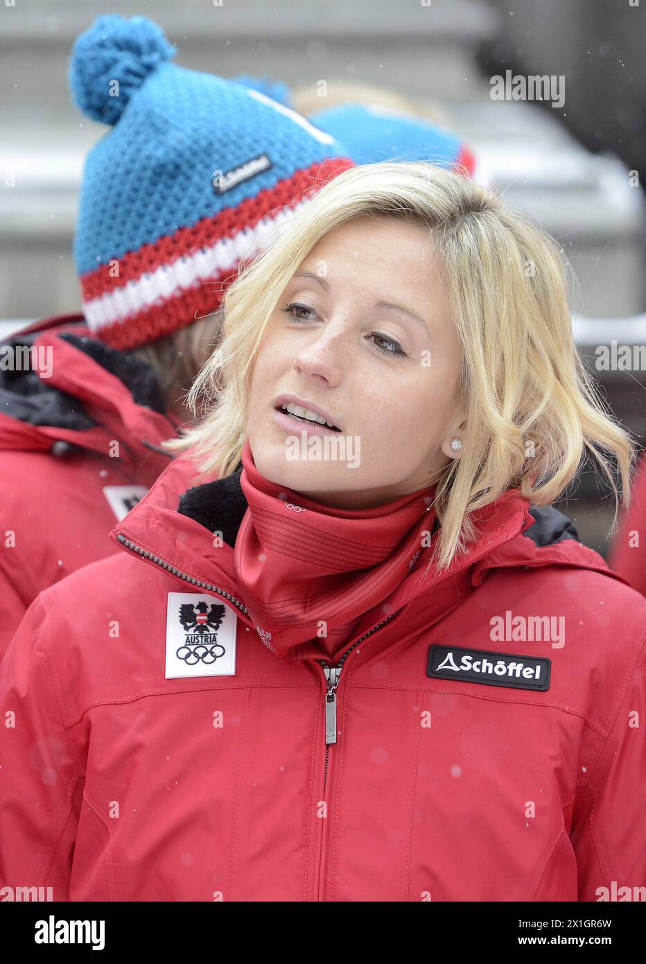 Die österreichische Mannschaft der Olympischen Winterspiele in Sotschi posiert für ein Foto auf der Hofburg in Wien, Österreich, 29. Januar 2014. Im Bild: Michaela Kirchgasser. - 20140129 PD1913 - Rechteinfo: Rechte verwaltet (RM) Stockfoto