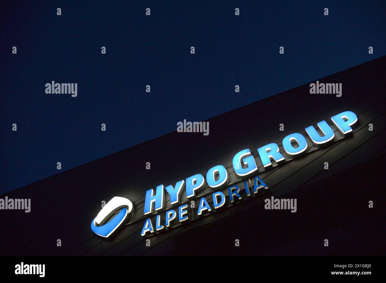 Bilder des Firmengebäudes der Hypo Alpe-Adria Bank in Klagenfurt, Kärnten, Österreich, 15.02.2014. - 20140214 PD11090 - Rechteinfo: Rights Managed (RM) Stockfoto