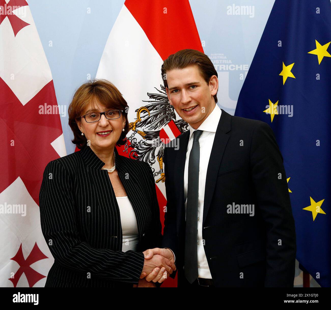 Die georgische Außenministerin Maia Panjikidze und der österreichische Außenminister Sebastian kurz bei einem Treffen in Wien, Österreich, 5. Mai 2014. Die Außenminister des Europarats (47 Mitgliedstaaten) werden in der Hofburg zusammentreten. in Wien am 06. Mai 2014, wenn der österreichische Vorsitz des Ministerkomitees des Europarats am 14. Mai 2014 endet und den Vorsitz an Aserbaidschan übergibt. - 20140505 PD1286 - Rechteinfo: Rechte verwaltet (RM) Stockfoto