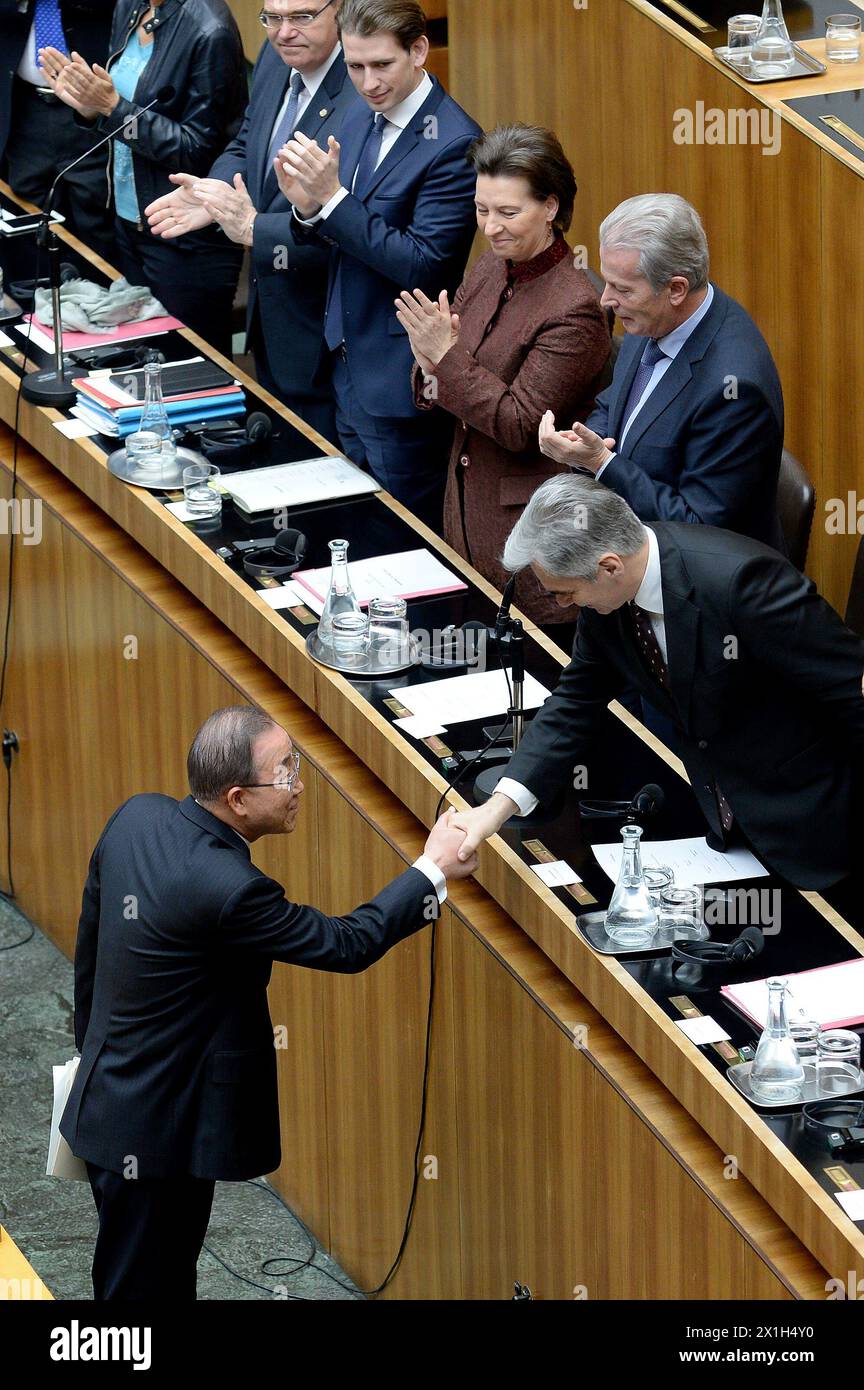 Der Generalsekretär der Vereinten Nationen, Ban Ki-moon, hält während der Tagung des österreichischen Rates am 28. April 2016 in Wien eine Rede. BILD: Ban Ki-moon - 20160428 PD0656 - Rechteinfo: Rights Managed (RM) Stockfoto