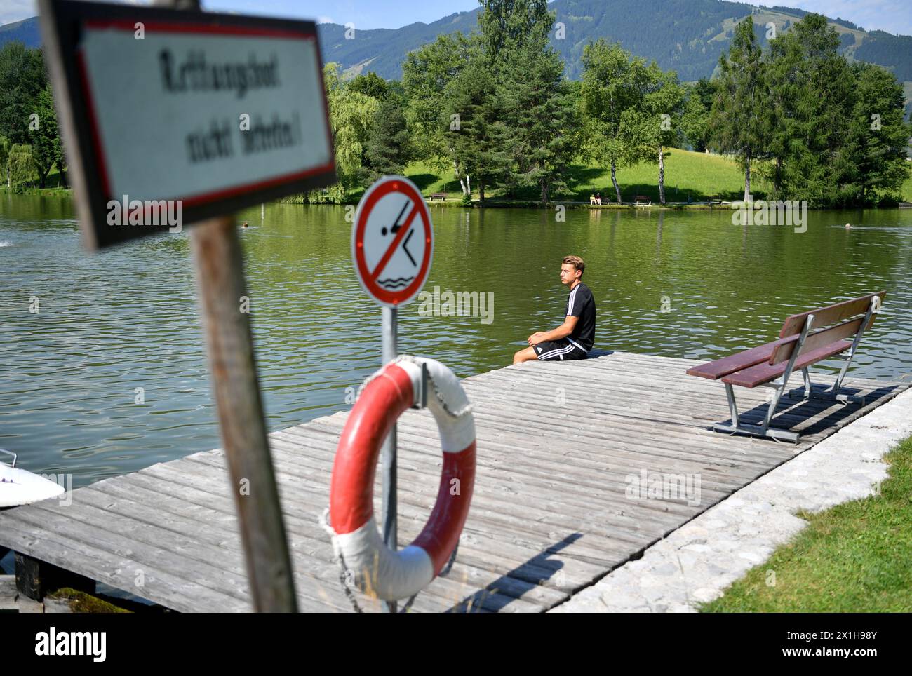 Der Teamkapitän von SK Rapid Wien Stefan Schwab auf einer Pressekonferenz in Saalfelden, Österreich am 2017.07.07. - 20170707 PD1731 - Rechteinfo: Rechte verwaltet (RM) Stockfoto