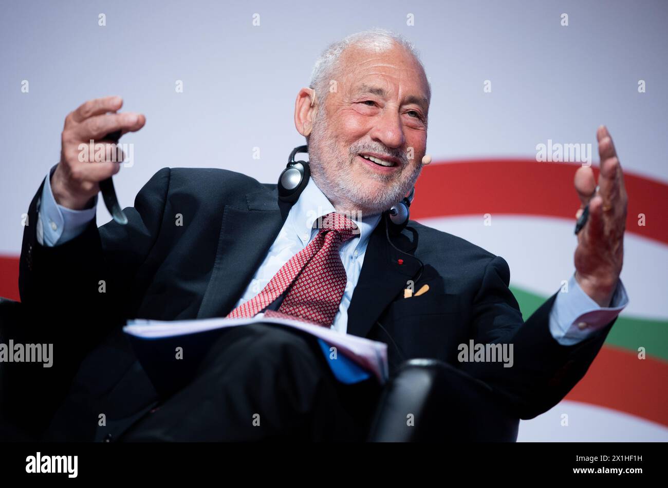 Joseph Stiglitz während des Europäischen Gewerkschaftsbundes - 14. Kongress #ETUC19 in Wien, Österreich, am 22. Mai 2019. Der 14. Kongress des Europäischen Gewerkschaftsbundes (EGB) findet vom Dienstag, 21. Bis Freitag, 24. Mai 2019, auf der Wien Messe in Wien statt. - 20190522_PD1548 - Rechteinfo: Rechte verwaltet (RM) Stockfoto
