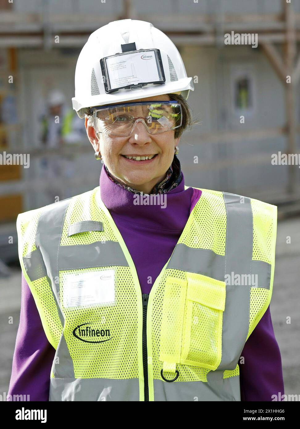 Sabine Herlitschka während einer Führung in Infineon in Villach, Österreich, am 10. Februar 2020. Sabine Herlitschka ist Chief Executive Officer (CEO) von Infineon Technologies Austria, einer Konzerntochter der Infineon Technologies AG. - 20200210 PD15785 - Rechteinfo: Rechte verwaltet (RM) Stockfoto