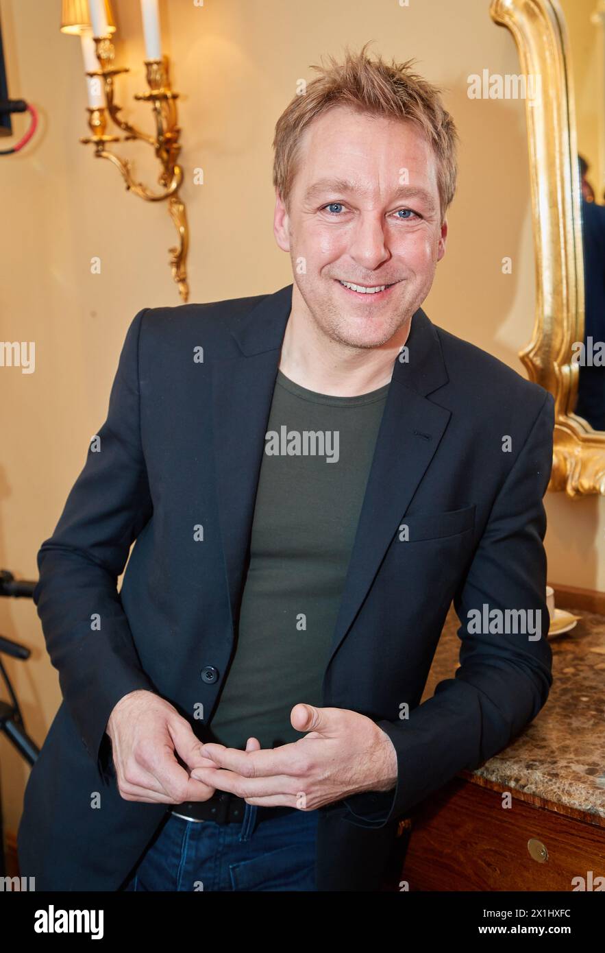 Romy Gala 2017 Kick Off im Grand Hotel in Wien, Österreich, am 13. März 2017. Der Romy ist ein Fernsehpreis zu Ehren der in Österreich geborenen Schauspielerin Romy Schneider wurde 1990 von dem österreichischen Kurier ¿ oder besser gesagt ihrem Filmkritiker Rudolf John geschaffen, der auch die 30,5 cm große goldene Trophäe entwarf. BILD: Max MÜLLER - 20170313_PD6991 - Rechteinfo: Rights Managed (RM) Stockfoto