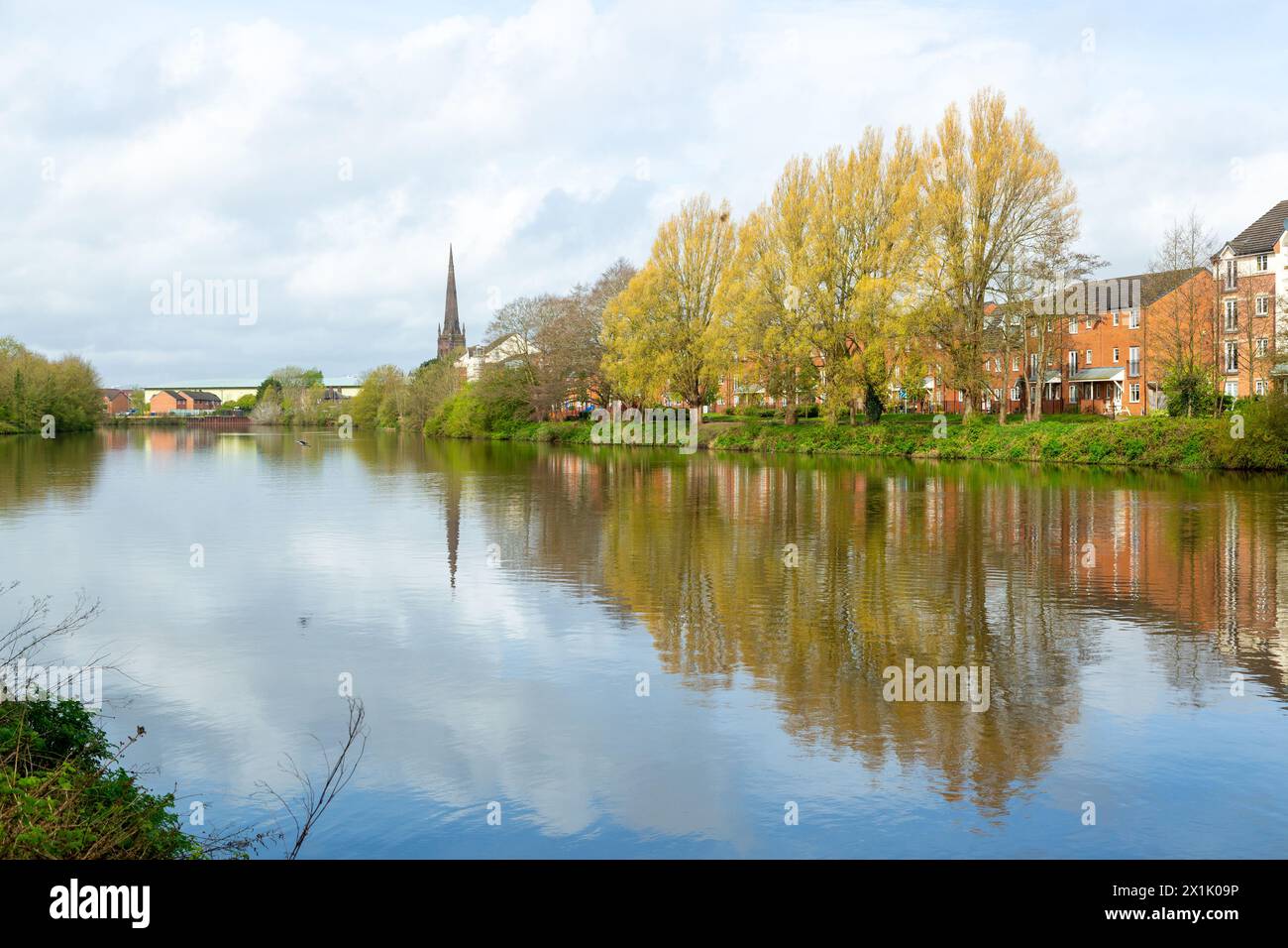 Der Fluss Mersey in Warrington Stockfoto