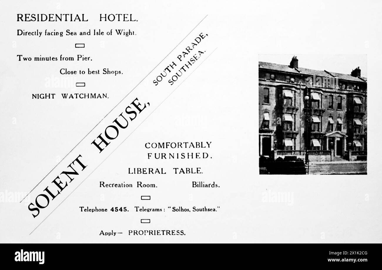 Werbung für Solent House, ein Wohnhotel in South Parade, Southsea. Direkt gegenüber dem Meer und der Isle of Wight. Eine kleine Abbildung zeigt die Fassade des Gebäudes. Ursprünglich gedruckt und veröffentlicht für die Portsmouth and Southsea Improvement Association, 1924. Stockfoto