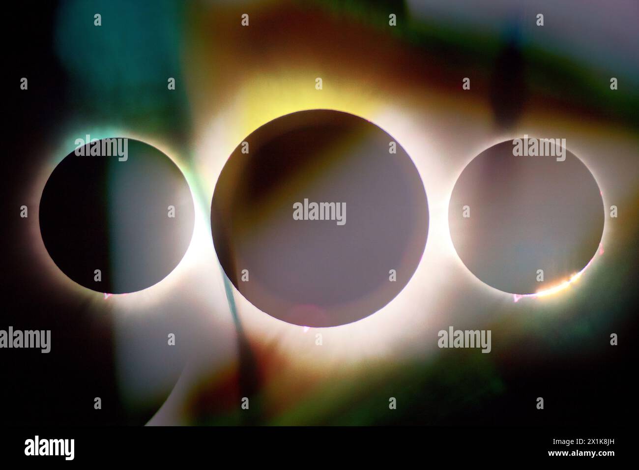 Bokeh Lichtkreise mit chromatischen Kanten - abstrakter Eclipse-Effekt Stockfoto