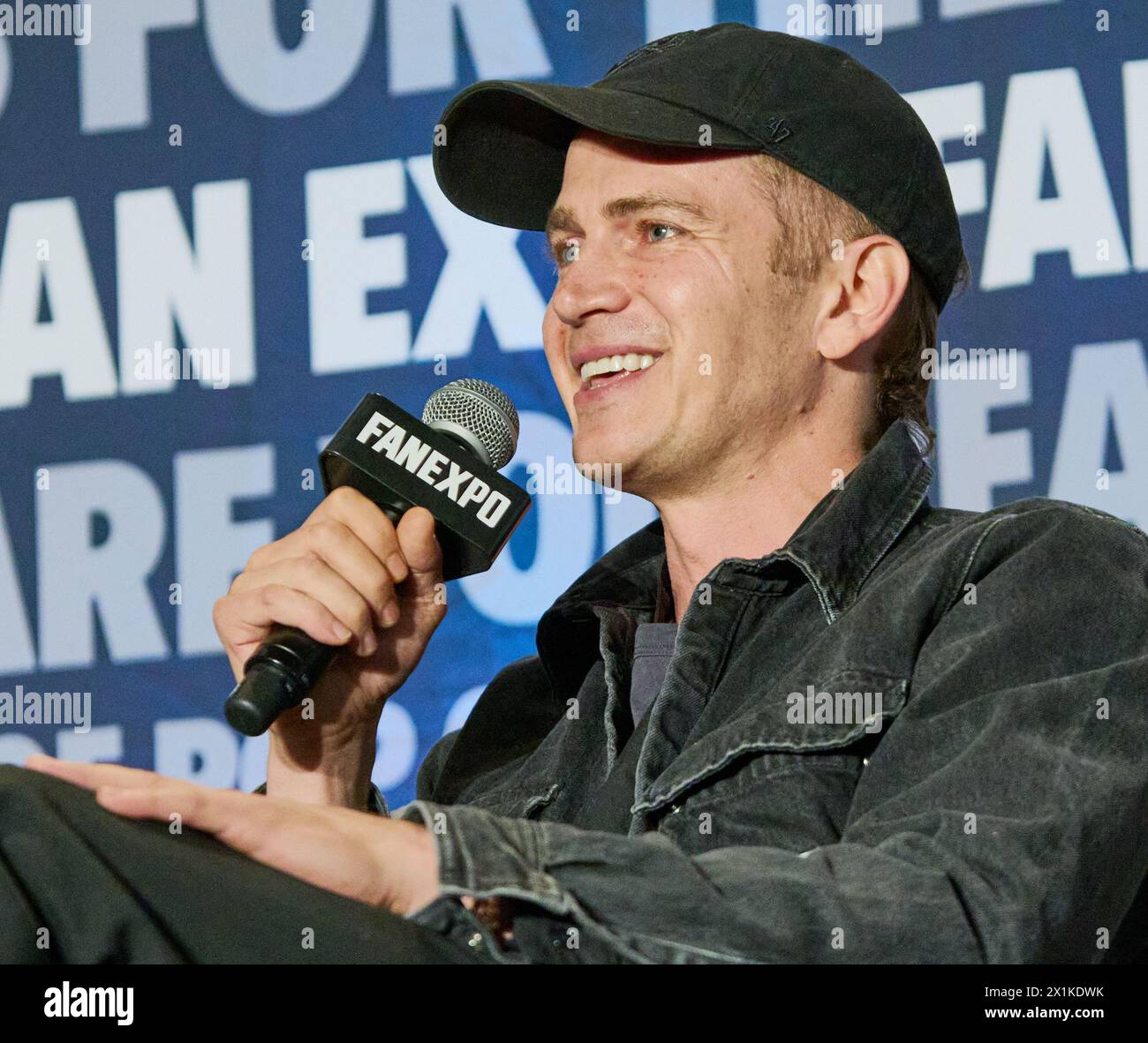 PHILADELPHIA, PA, USA - 03. JUNI 2023: Fragen und Antworten von Hayden Christensen auf der FAN EXPO im Pennsylvania Convention Center. Stockfoto