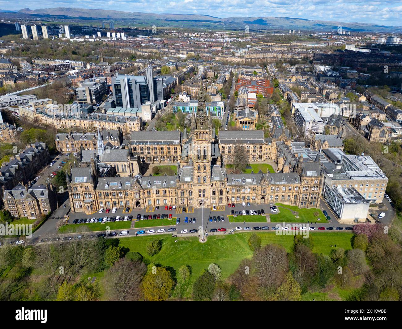 Aus der Vogelperspektive des Glasgow University Campus neben Kelvingrove Park, Glasgow, Schottland, Großbritannien Stockfoto