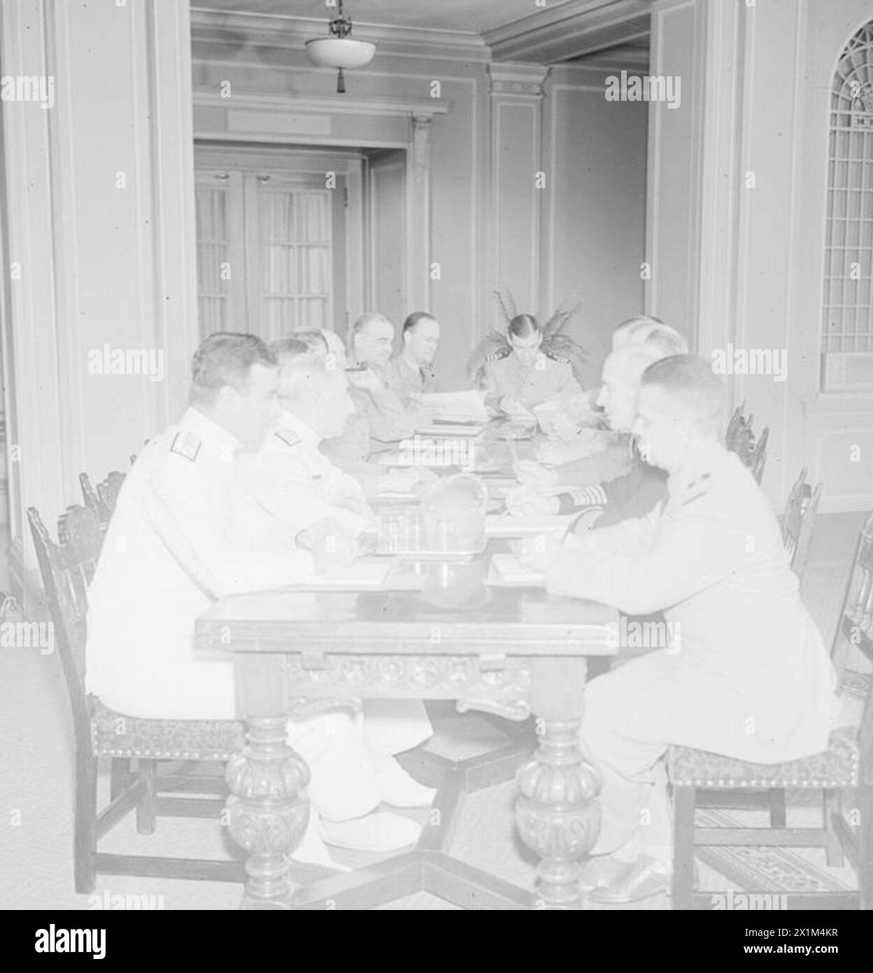 Alliierte Stabschefs treffen sich auf der Quebec-Konferenz am 23. August 1943 im Chateau Frontenac zusammen, zu der auch hochrangige Militärführer aus Großbritannien, den USA und Kanada gehören. Stockfoto