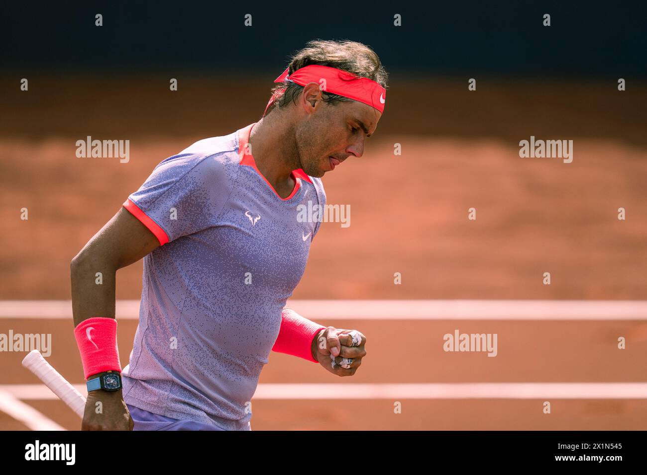 Barcelona, Spanien, 17. April 2024. Sabadell Open Banc – Conde de de Godo Trophy 71 – Alex de Minaur (aus) gegen Rafael Nadal (ESP). Quelle: JG/Alamy Live News Stockfoto