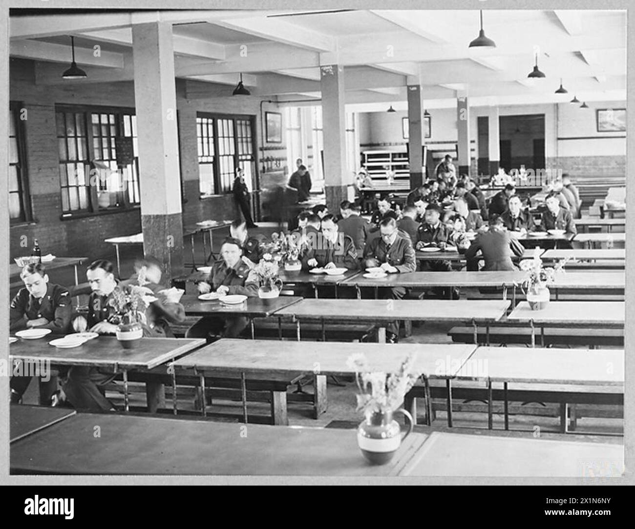 DIE R.A.F. STATION, UXBRIDGE - das Bild wurde 1945 ausgestellt - zeigt das Innere des Fliegerchaos auf der Uxbridge R.A.F. Station, Royal Air Force Stockfoto