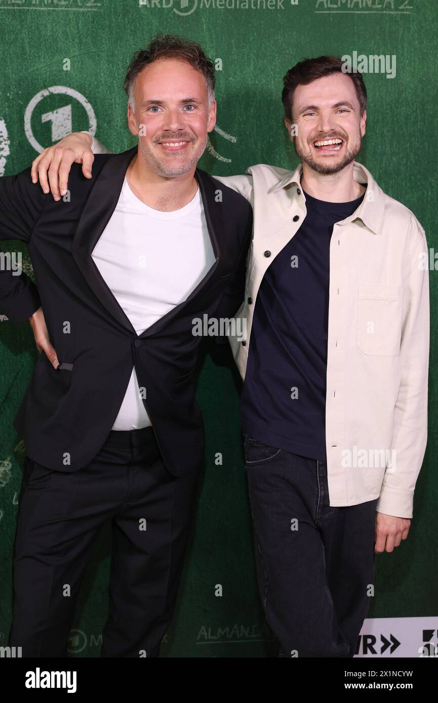 ALMANIA - Staffel 2 Premiere David Gruschka Regisseur und Phil Laude ...