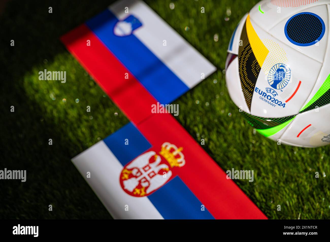 BERLIN, DEUTSCHLAND, 17. APRIL 2024: Slowenien gegen Serbien, Fußball der Gruppe C der Euro 2024 in der Münchener Fußballarena, München, 20. Juni 2024, offizieller Ball an Stockfoto