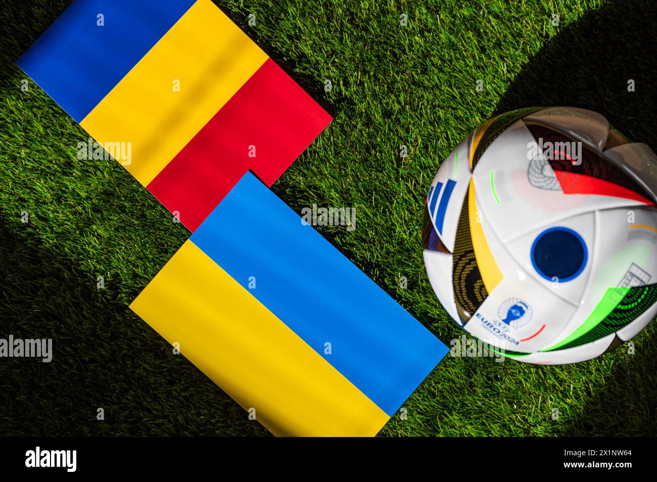 BERLIN, DEUTSCHLAND, 17. APRIL 2024: Rumänien gegen die Ukraine, Fußball-EM 2024 Gruppe E in der Münchener Fußballarena, München, 17. Juni 2024, offizieller Ball an Stockfoto