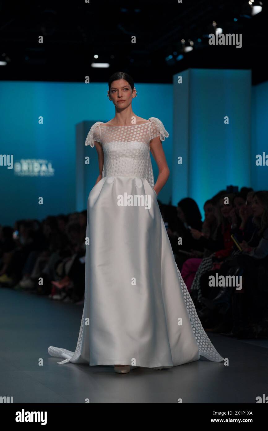 April 2024; Barcelona Bridal Fashion Week – Jesus Peiro Stockfoto