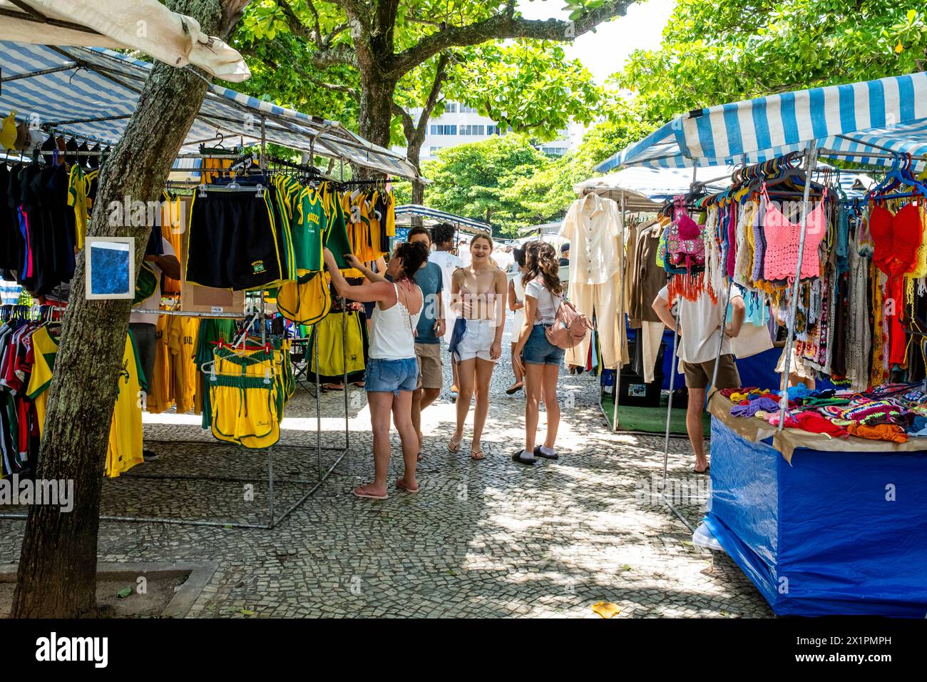 Der Ipanema Sunday Market (Hippie Fair), Rio de Janeiro, Rio de Janeiro State, Brasilien. Stockfoto