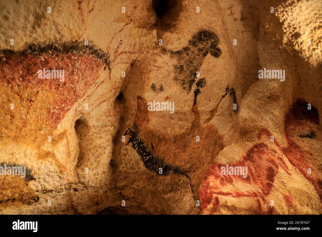 Lascaux IV, International Center for Cave Art (Centre international de l'Art pariétal), präsentiert unter anderem ein vollständiges Faksimile aller d Stockfoto