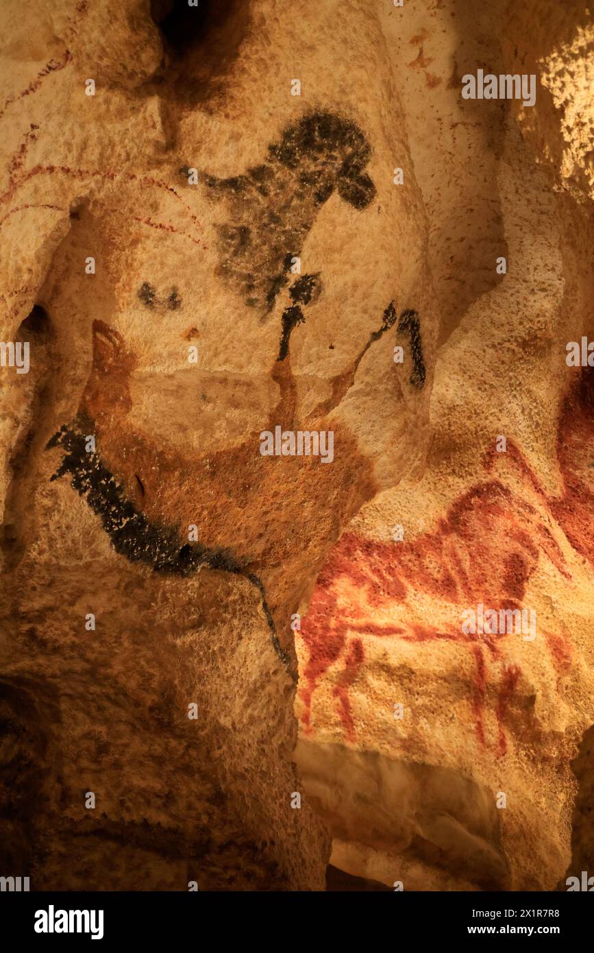 Lascaux IV, International Center for Cave Art (Centre international de l'Art pariétal), präsentiert unter anderem ein vollständiges Faksimile aller d Stockfoto