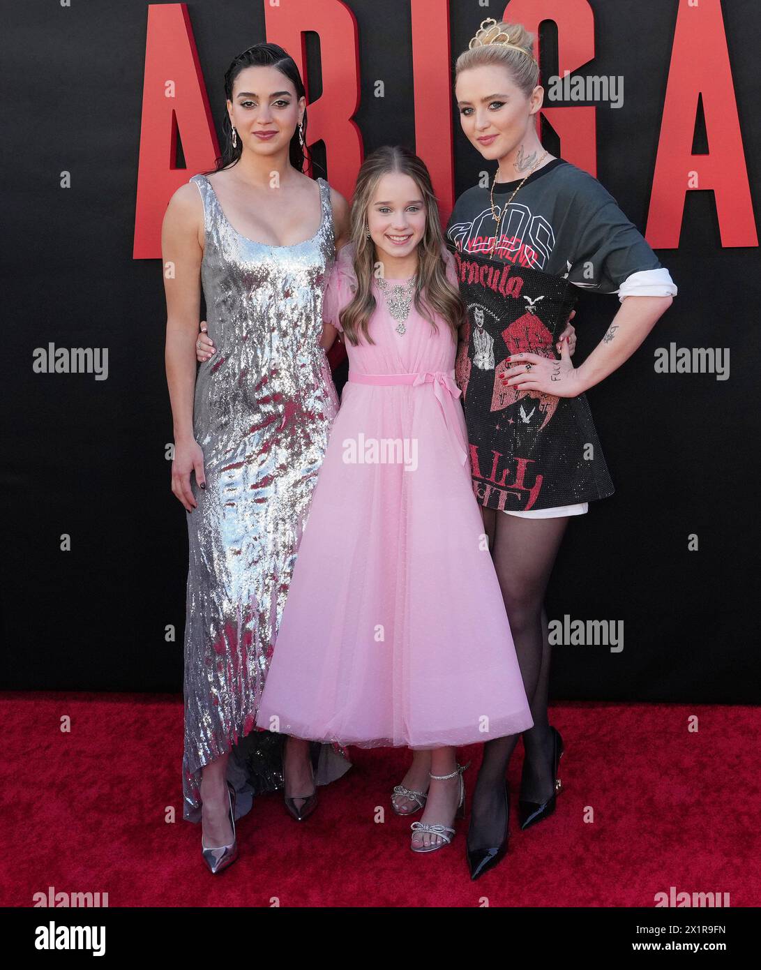 Los Angeles, USA. April 2024. (L-R) Melissa Barrera, Alisha Weir und Kathryn Newton bei der Premiere der Universal Pictures ABIGAIL Los Angeles im Regency Village Theatre in Westwood, KALIFORNIEN, am Mittwoch, den 17. April 2024. (Foto: Sthanlee B. Mirador/SIPA USA) Credit: SIPA USA/Alamy Live News Stockfoto