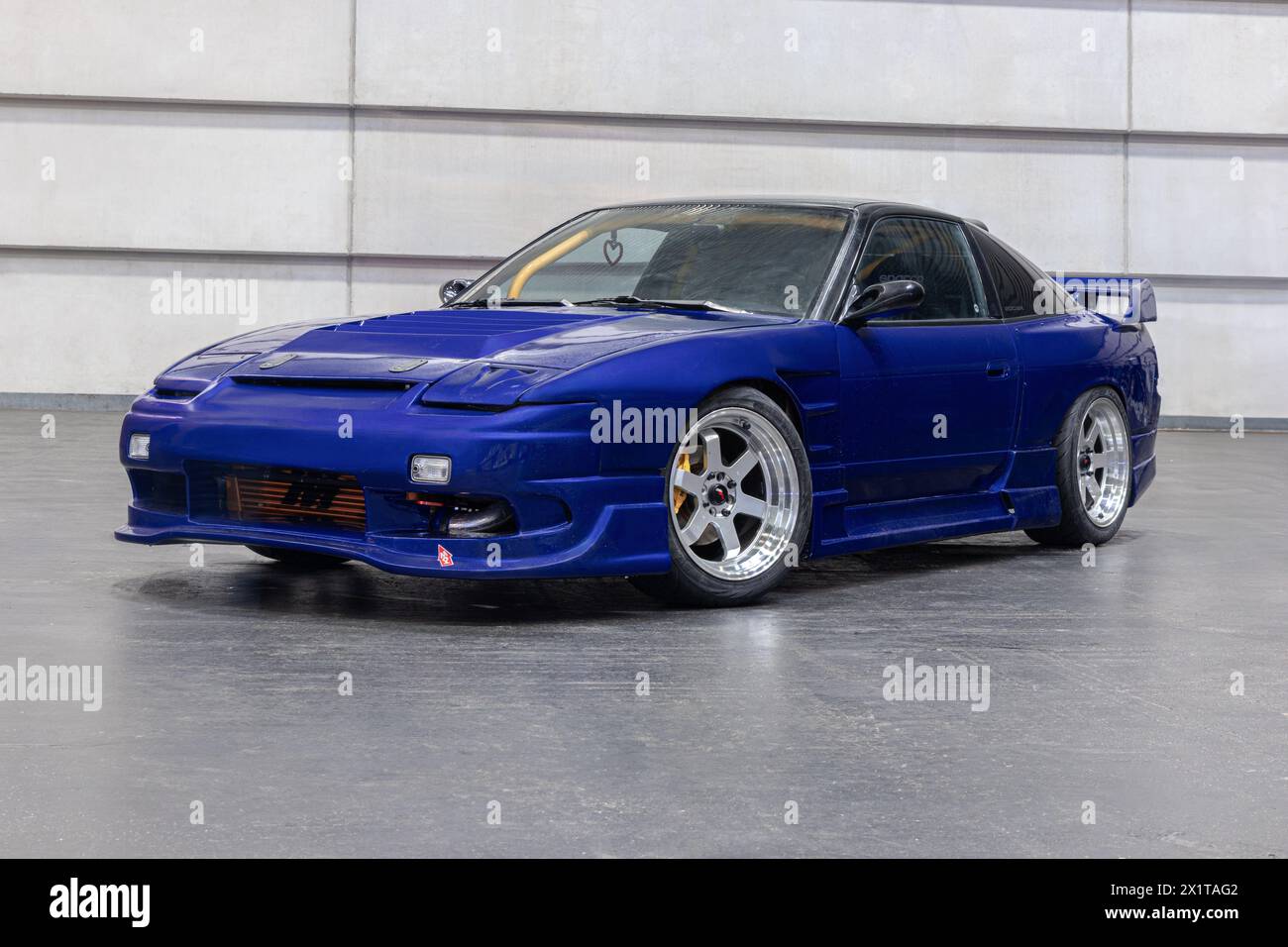 Bilbao, Spanien - 11. November 2023: Nissan 200SX (RS13U, 180SX) im Parkhaus Stockfoto