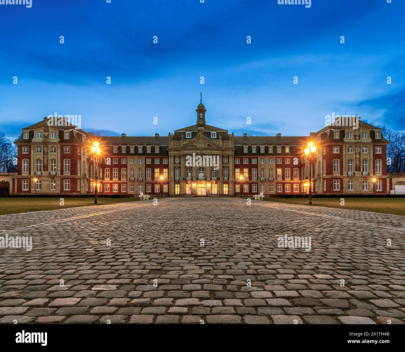 Das elegante Gebäude der Universität Münster Stockfoto