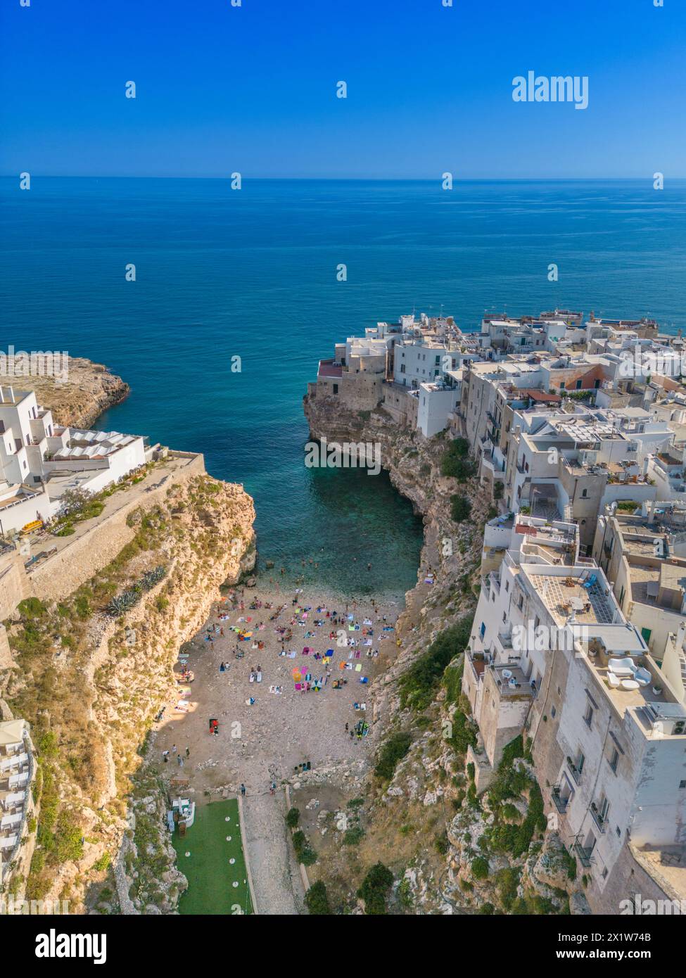 Aus der Vogelperspektive von Polignano a Mare City. Apulien. Italien. Stockfoto