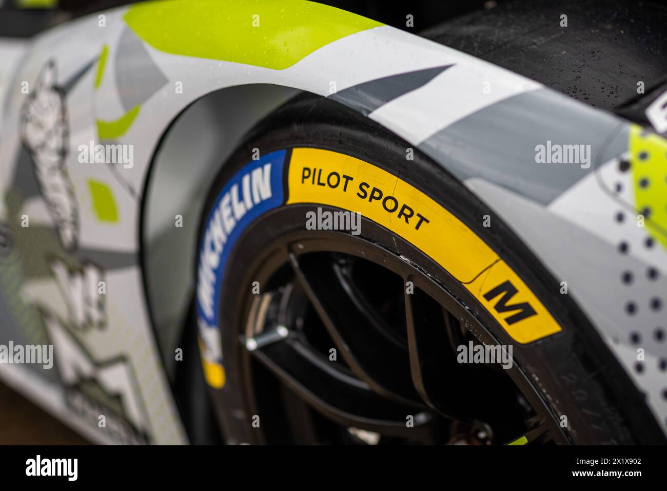 michelin, Reifen, pneu, Peugeot 9x8 während der 6 Stunden von Imola 2024, 2. Runde der FIA Langstrecken-Weltmeisterschaft 2024, vom 18. Bis 21. April 2024 auf dem Autodromo Internazionale Enzo e Dino Ferrari in Imola, Katar Stockfoto