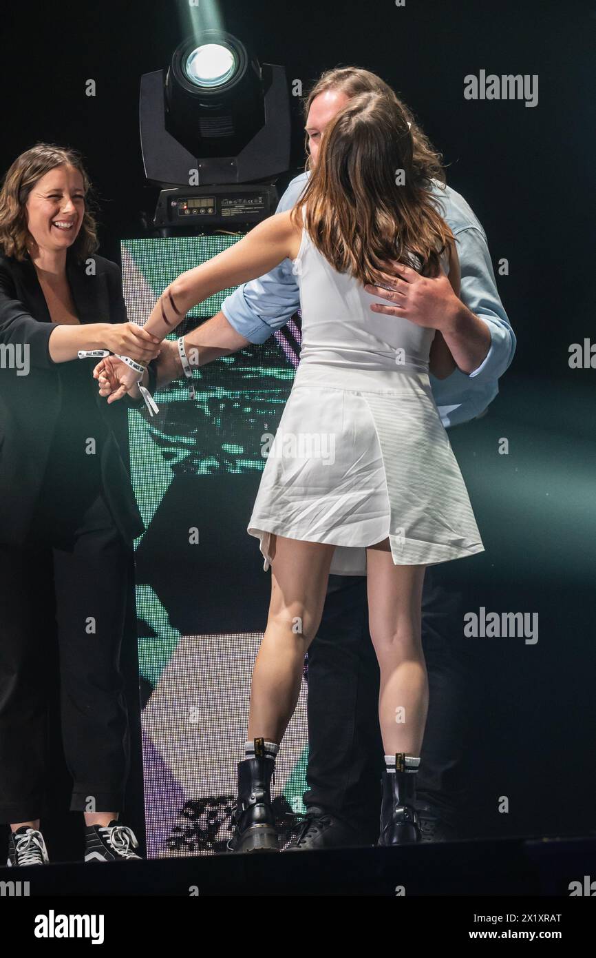 Zahara, Gewinnerin des Preises für den besten Künstler, bei den MIN Independent Music Awards 2024 in Saragossa, Spanien Stockfoto