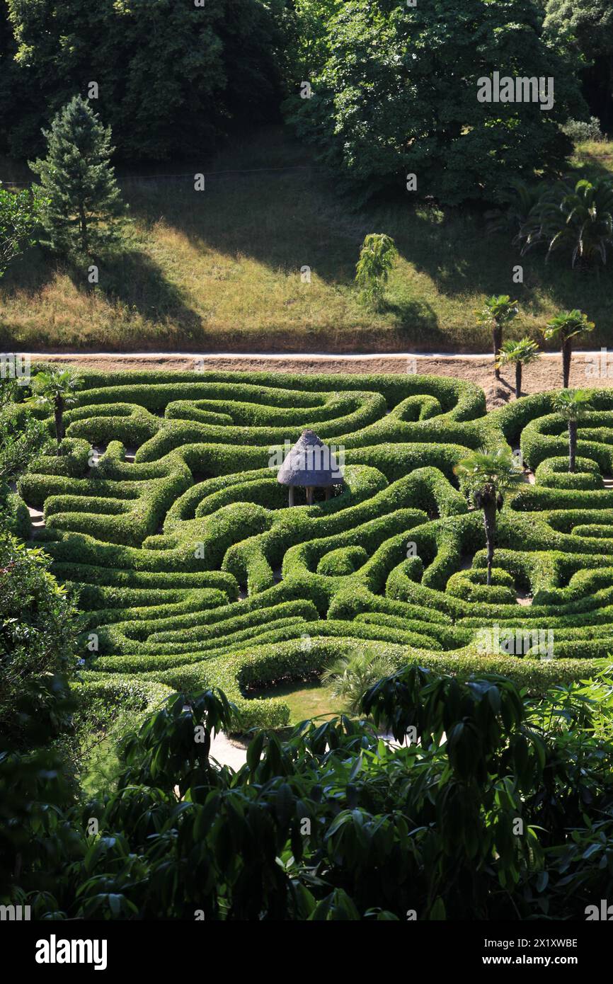 Blick auf Labyrinth und Labyrinth vom Glendurgan Garden, England, Großbritannien Stockfoto